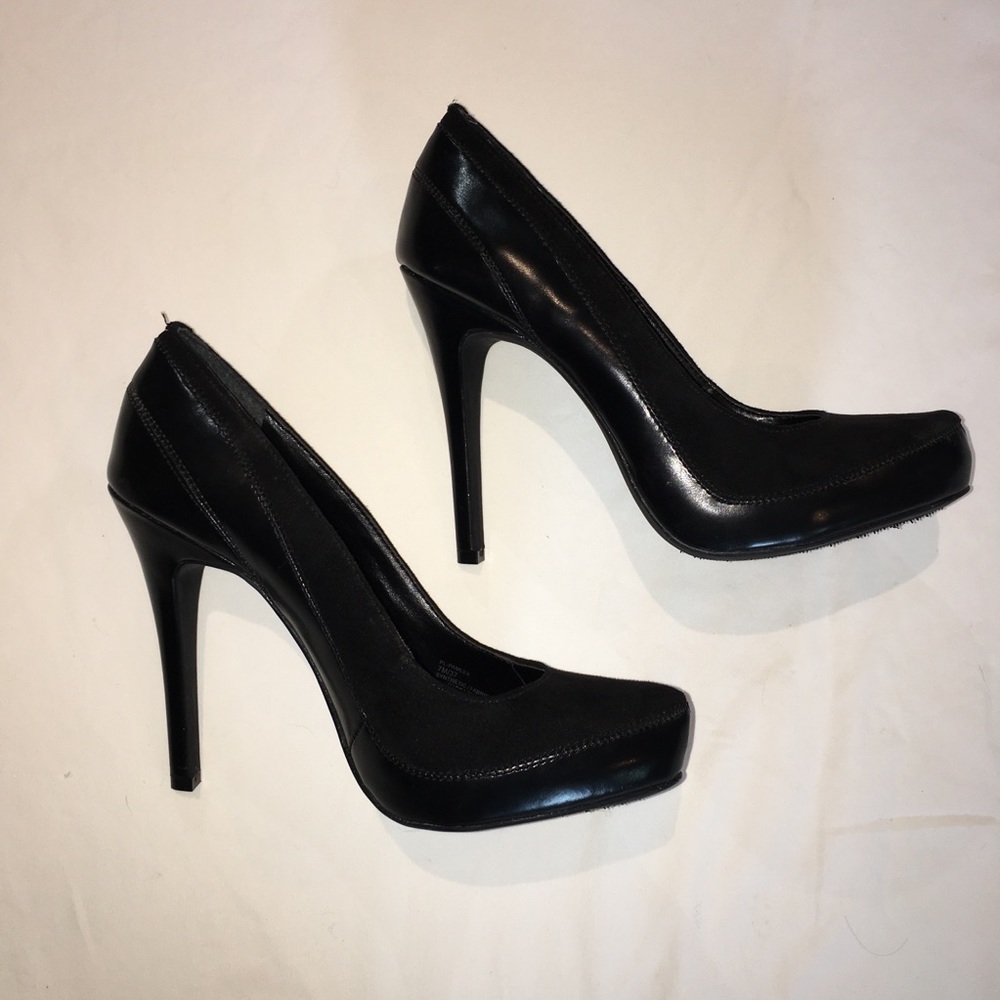 BCBGeneration leather and suede heels size 7